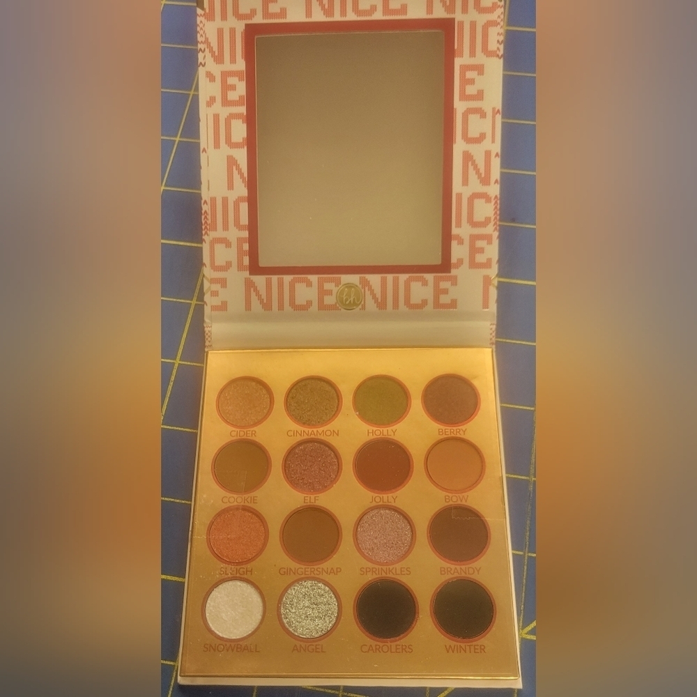 bh cosmetics HoHo Holidays NICE 16 Color Shadows Palette